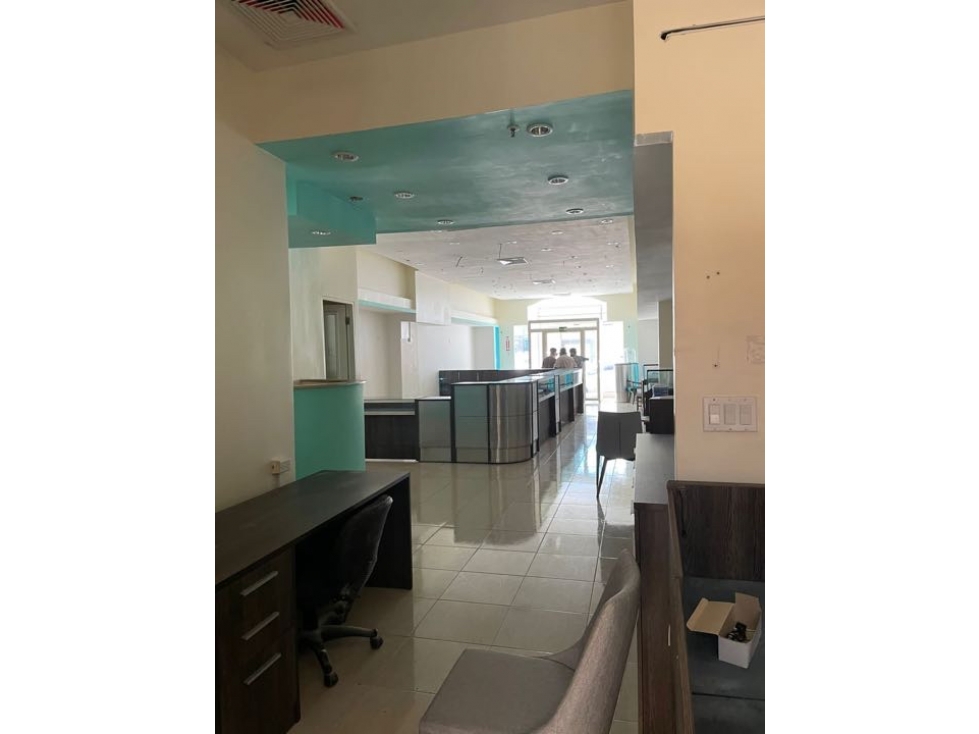 ALQUILO LOCAL COMERCIAL PARA RESTAURANTE EN OBARRIO — foto 2