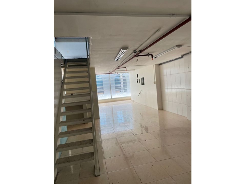 ALQUILO LOCAL COMERCIAL PARA RESTAURANTE EN OBARRIO — foto 4