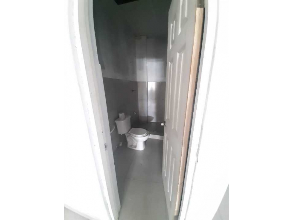 ALQUILO LOCAL EN ARRAIJAN BURUNGA PLAZA 2.000 225MTS - 5