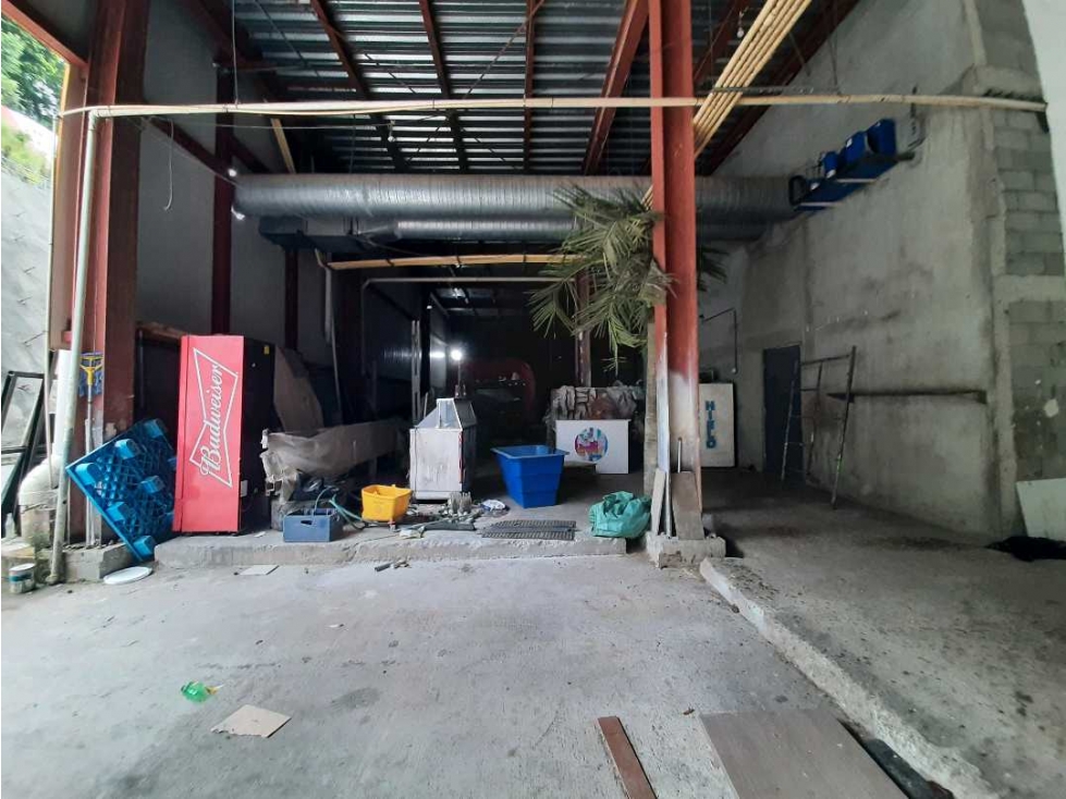 ALQUILO LOCAL EN LA CHORRERA ANCLAS MOLL 4000MTS - 4