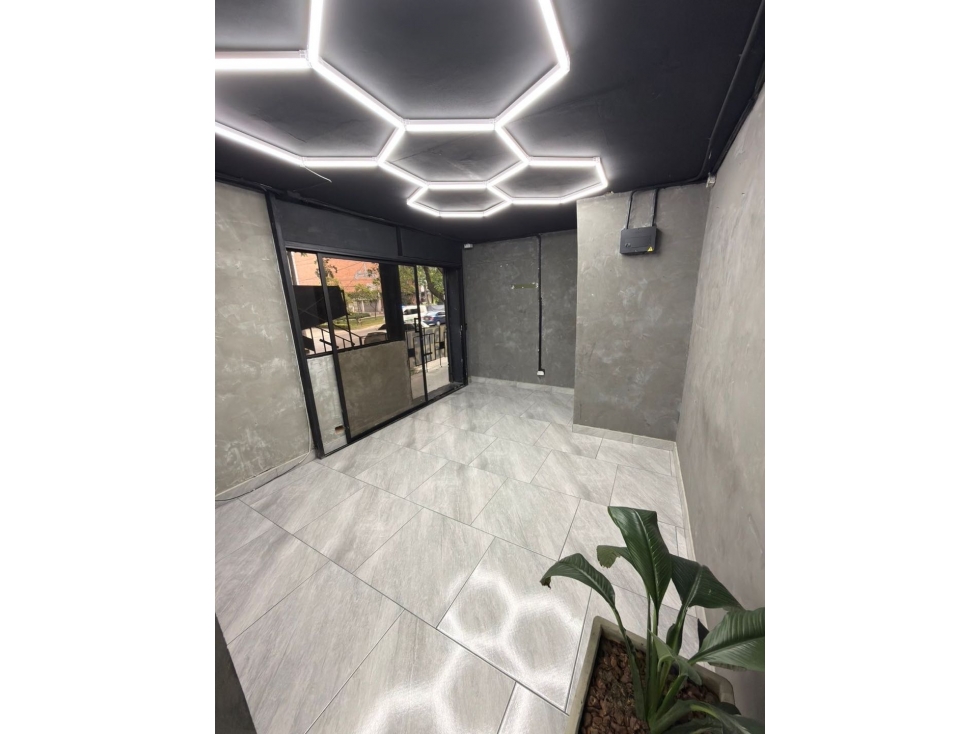 Alquilo local en Medellín barrio Santa gema — foto 6