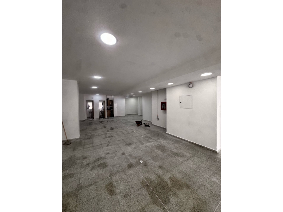Alquilo local en Medellín para tu empresa — foto 5