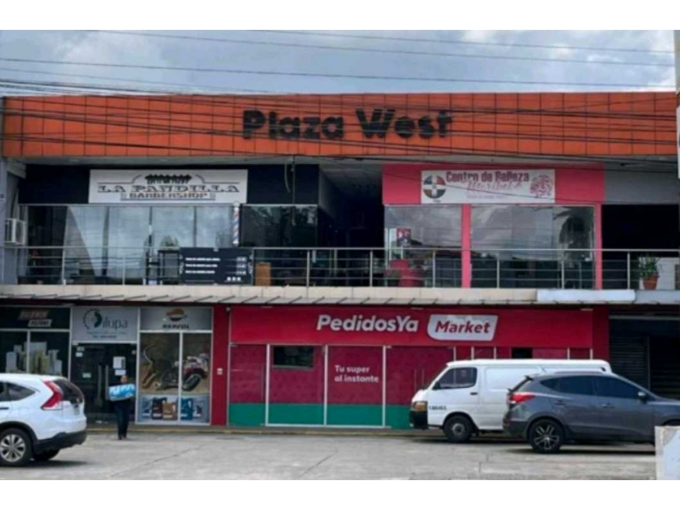 ALQUILO LOCAL EN PLAZA WEST EN ARRAIJAN NUEVO ARRAIJAN 200MTS