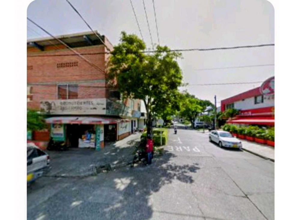 Local esquinero en arriendo Tuluá Sajonia 100 m2 alto flujo - 1