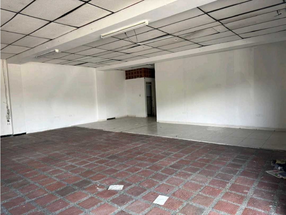 Local esquinero en arriendo Tuluá Sajonia 100 m2 alto flujo - 5