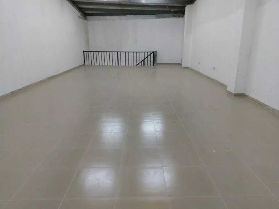 ALQUILO LOCAL PB DE 214 MTS EN LOS PUEBLOS $2950 - 2