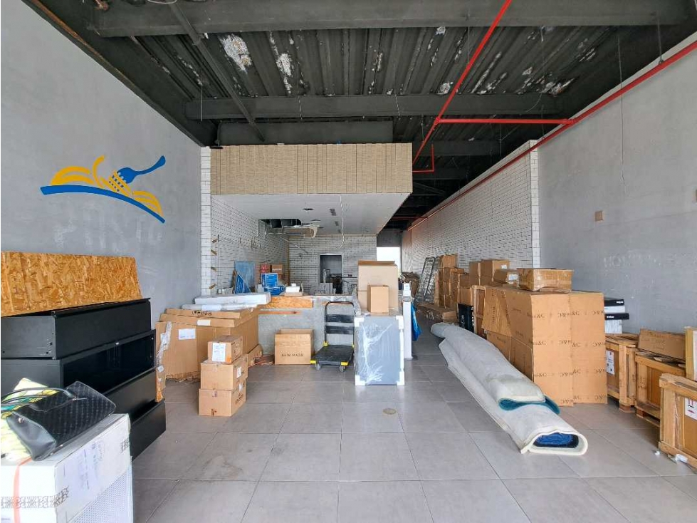 ALQUILO LOCAL THE PLAZA CINCUENTENARIO LOCAL COMERCIAL 113.46 M2 VV — foto 3