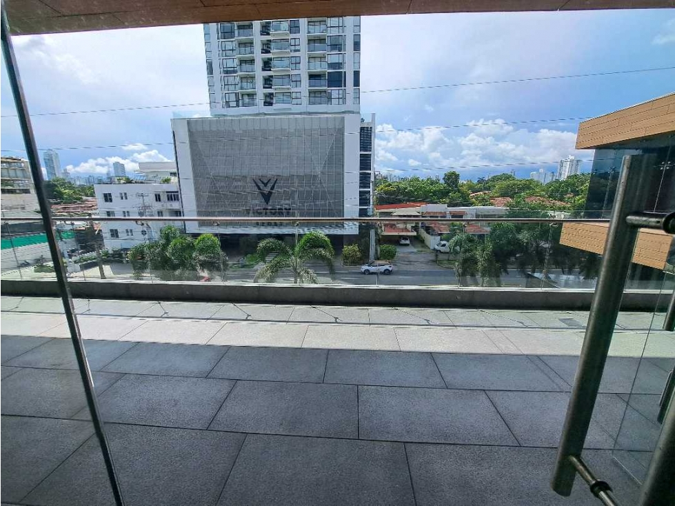 ALQUILO LOCAL THE PLAZA CINCUENTENARIO LOCAL COMERCIAL 113.46 M2 VV — foto 5