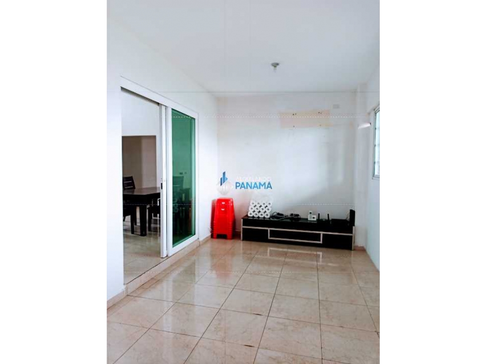 Vendo amplia casa en Coquitos Hill, David. Cerca a la ciudad — foto 3