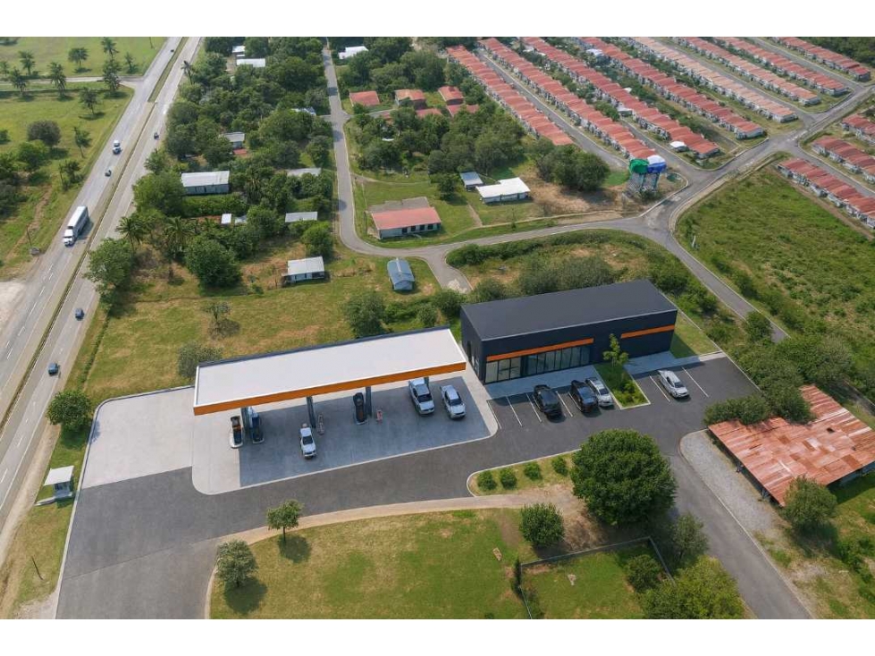 Alquilo o vendo gran Bodega/Galera con terreno en Aguadulce, Coclé - 6