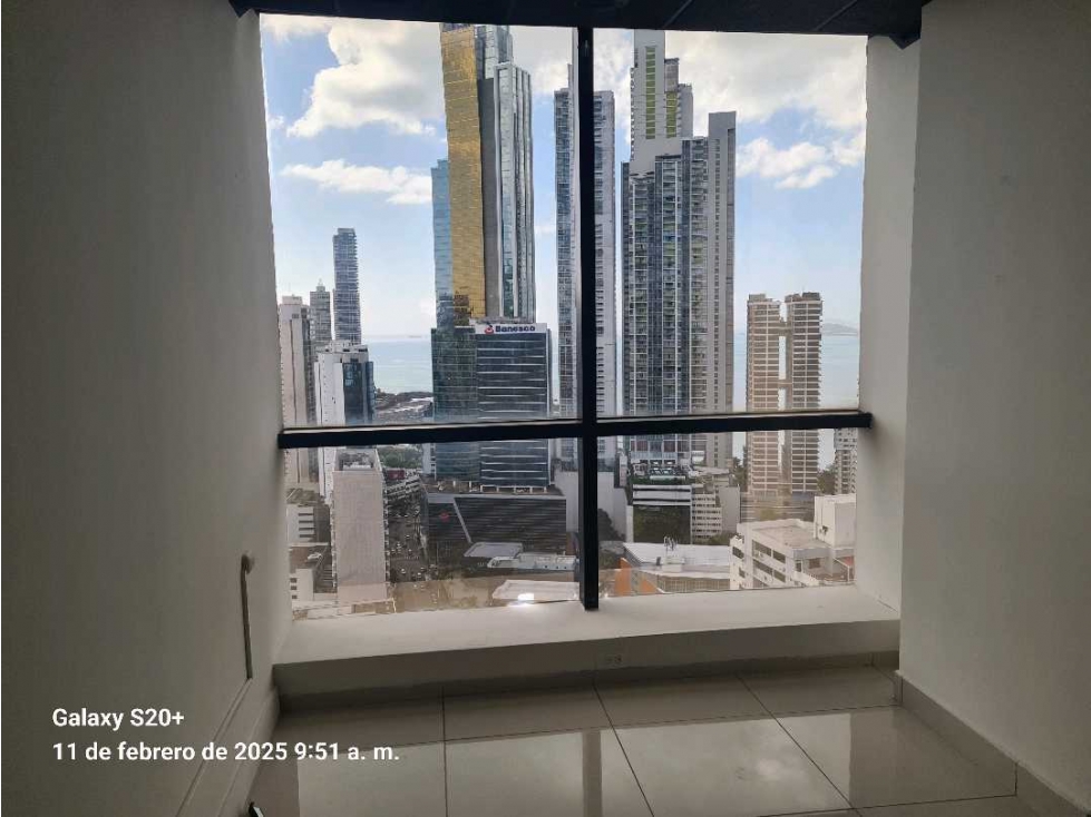 ALQUILO OFICINA AMOBLADA EN PLAZA BANCO GENERAL CALLE 50 — foto 3