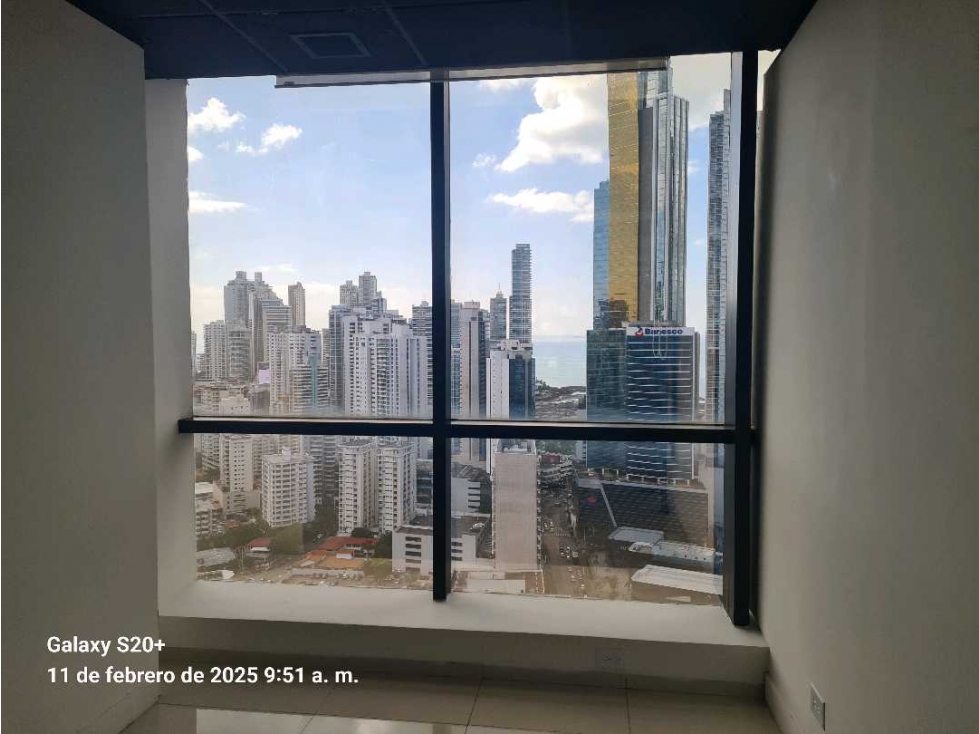 ALQUILO OFICINA AMOBLADA EN PLAZA BANCO GENERAL CALLE 50 — foto 4