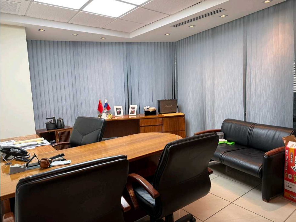 ALQUILO OFICINA EN TORE GENERALI DE 340 M2 — foto 3