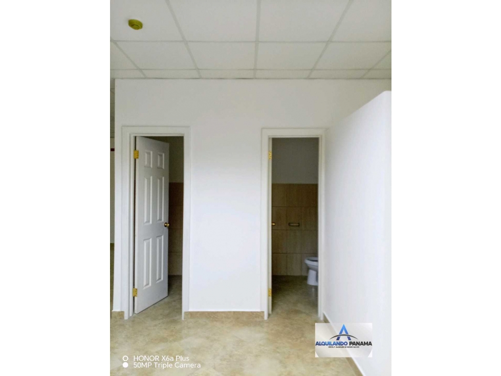 Alquilo oficinas en Ciudad de David, zona bancaria y comercial - 4