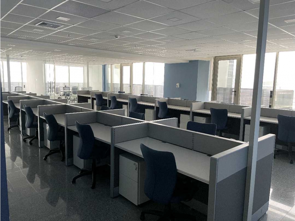 ALQUILO OFICINAS.EN.TORRE.BICSA.DIVERSOS.METRAJES.AMOBLADAS.O.NO — foto 2