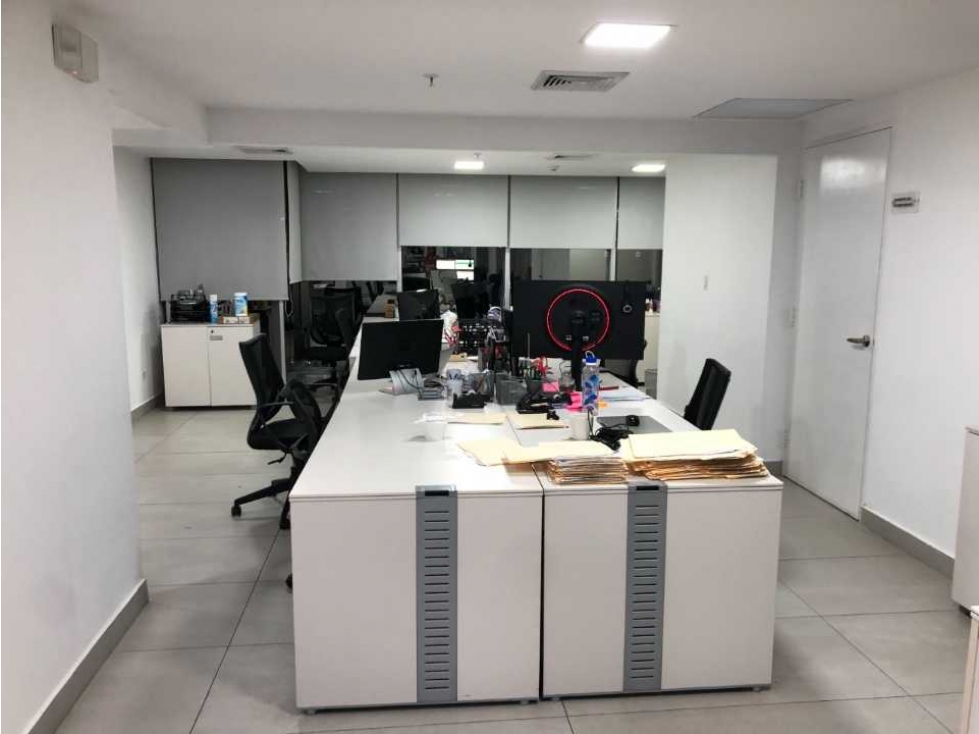 ALQUILO OFICINA 268 M2 AMOBLADA MTTO INLCUIDO SAMUEL LEWIS OBARRIO — foto 3