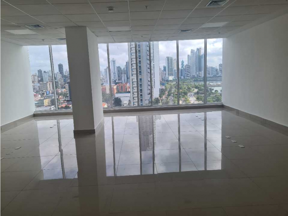 ALQUILO REBAJADA DE OPORTUNIDAD OFICINA EN BALBOA OFFICE CENTER — foto 6