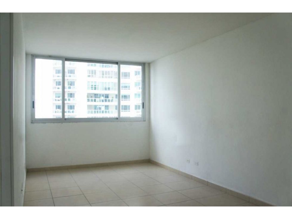 ALQUILO/ VENDO LUJOSO APT MODELO EN EXCLUSIVO PH OASIS ON THE BAY — foto 3