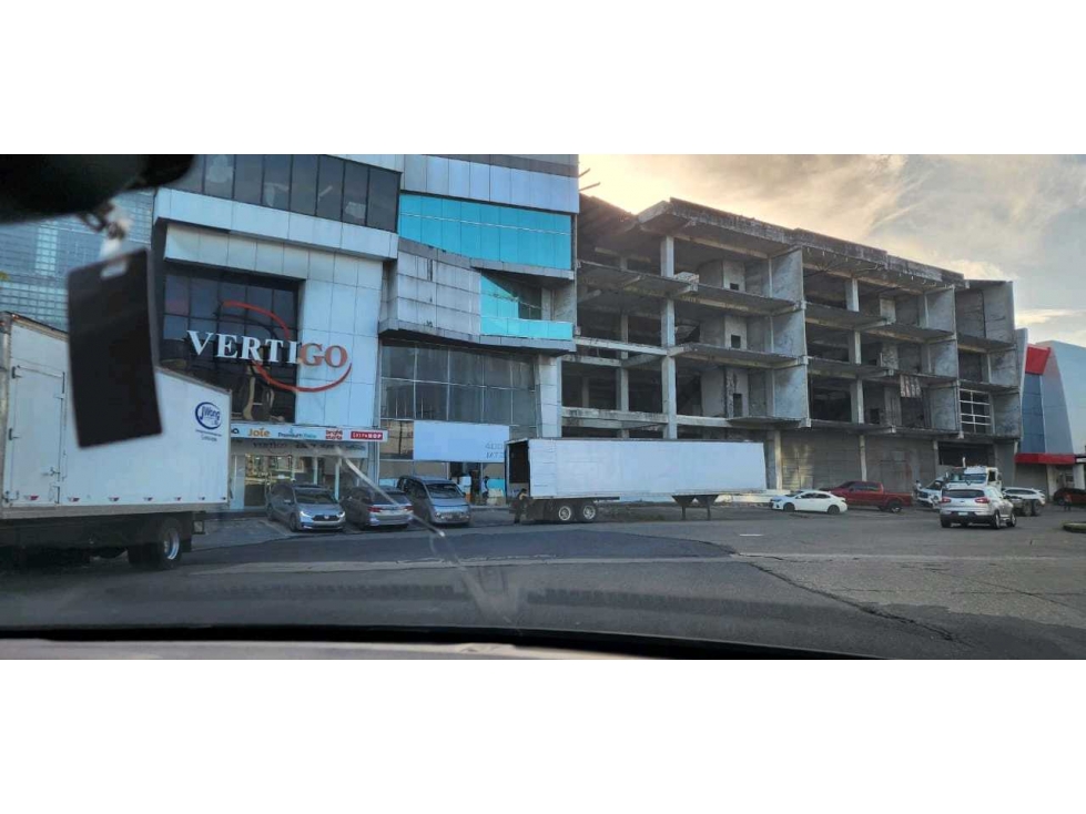ALQUILO O VENDO BODEGA ZONA LIBRE DE COLÓN 4000 M2 TRES NIVELES VV — foto 4