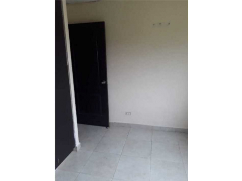 ALQUILO Y VENDO CASA EN ARRAIJAN NUEVO EMPERADOR 3R — foto 5