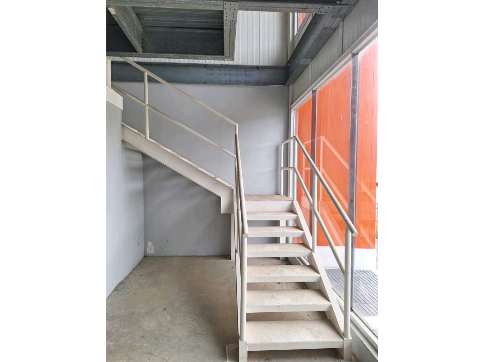 ALQUILO.BODEGAS Y OFICINA 504m2 - 5