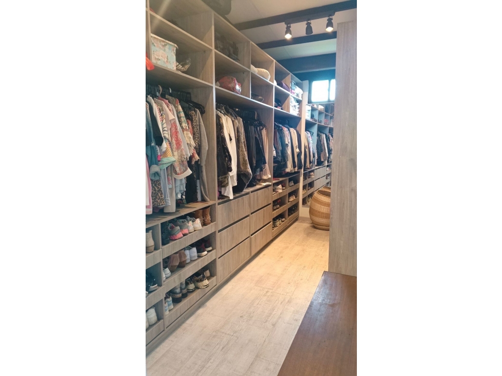 Alto Escobero casa cerca colegios — foto 3