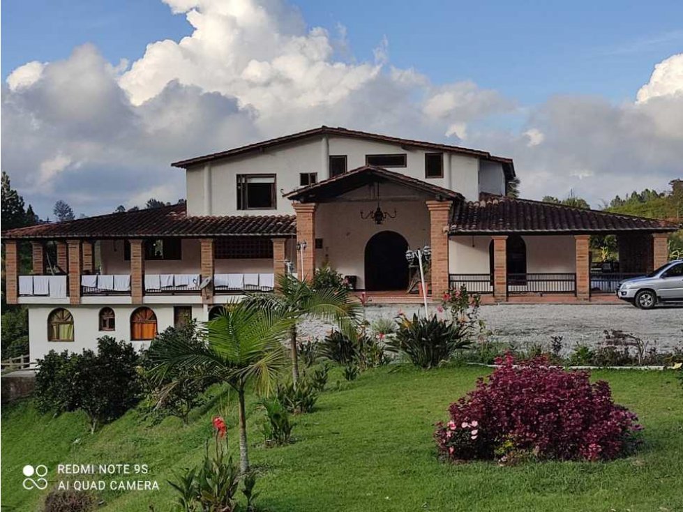 Amoblada Hermosa Finca de Lujo en Guatape - Precio Por Días - 1