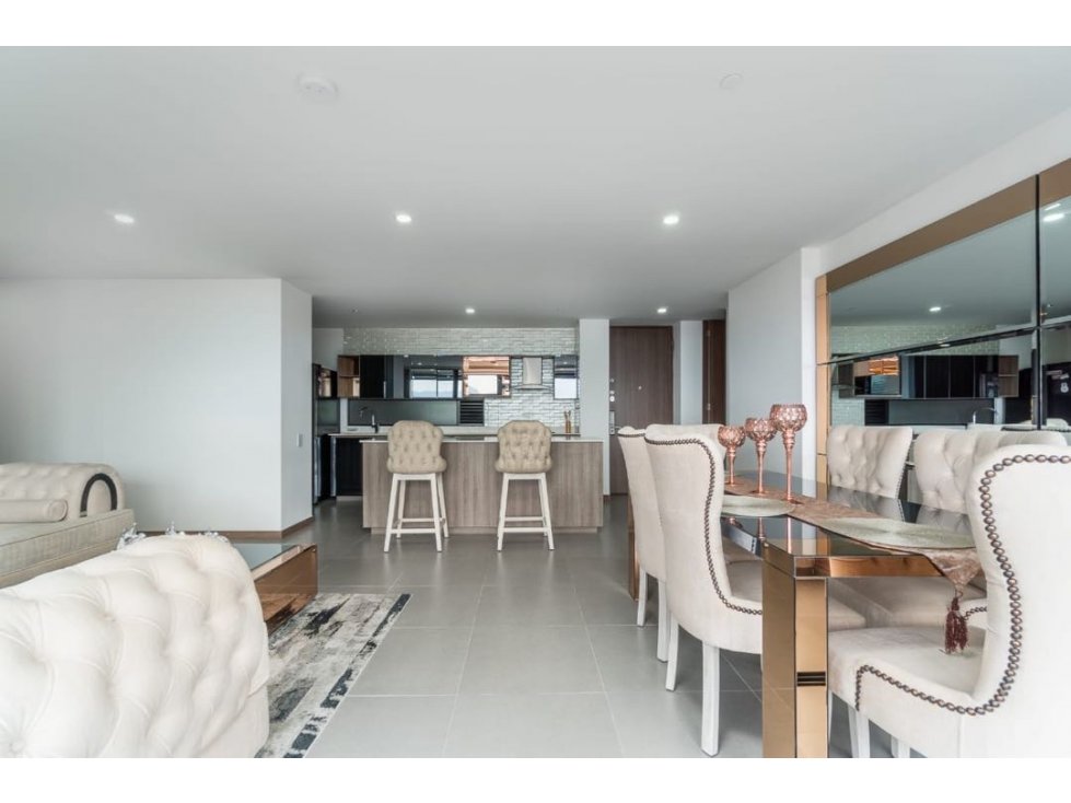 Amoblado Apartamento de Lujo por Envigado - Medellin