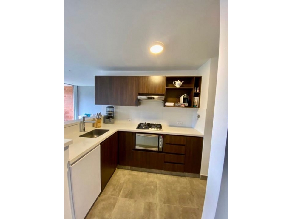 Amoblado Apartamento Loma Del Esmeraldal - Medellín — foto 5