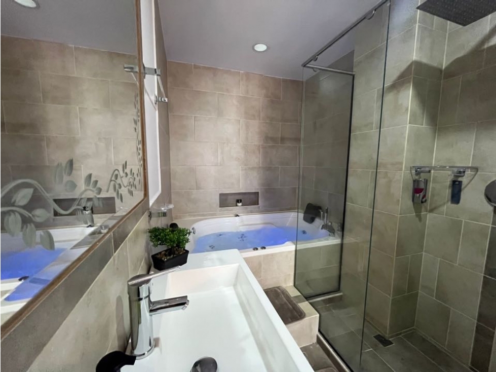 Amoblado en Laureles 2 hab con Jacuzzi - Por Meses — foto 2
