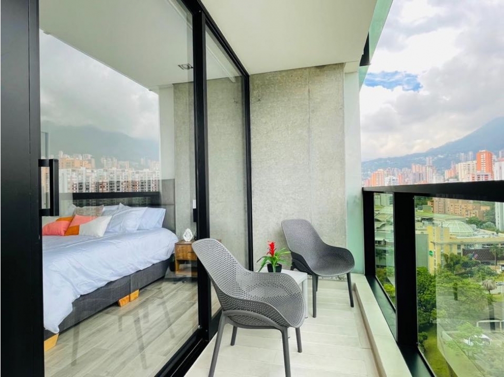 Amoblado Espectacular Piso 19 Poblado - Medellin — foto 4