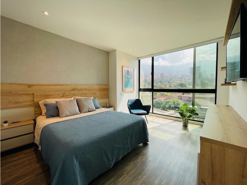 Amoblado Excelente Apartamento Piso 10 Poblado - Medellin — foto 4