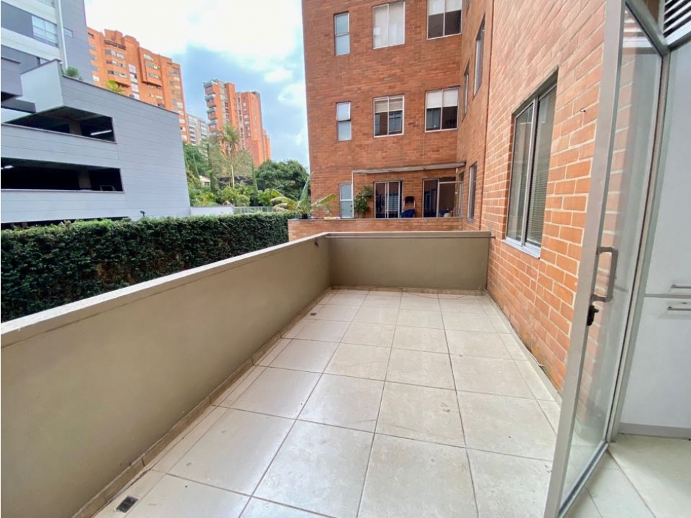 Amoblado Hermoso Apartamento 3H Poblado - Medellín — foto 3