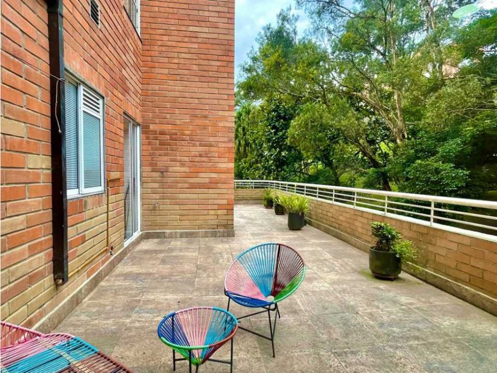 Amoblado Hermoso Apartamento de 4 Habitaciones en el Poblado-Medellín — foto 5
