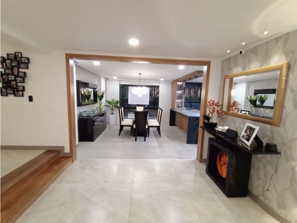 Amoblado Hermoso Apartamento De Lujo En el Poblado - Medellín — foto 5