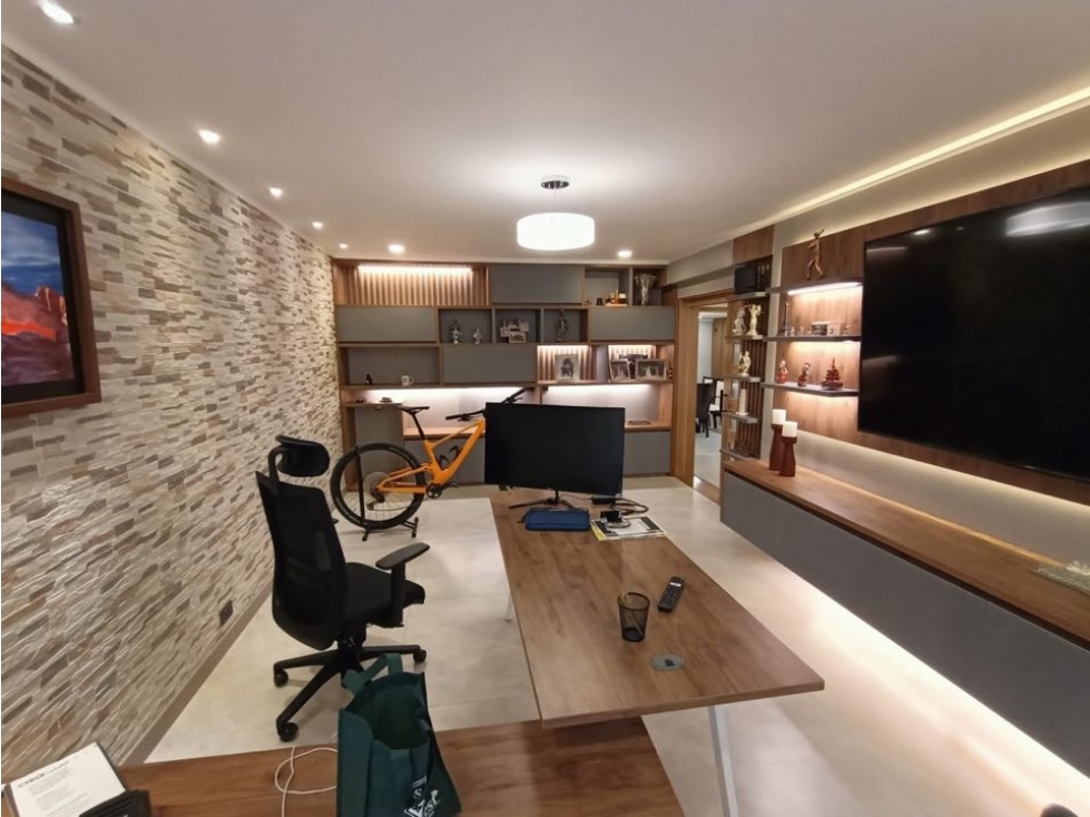 Amoblado Hermoso Apartamento De Lujo En el Poblado - Medellín — foto 3