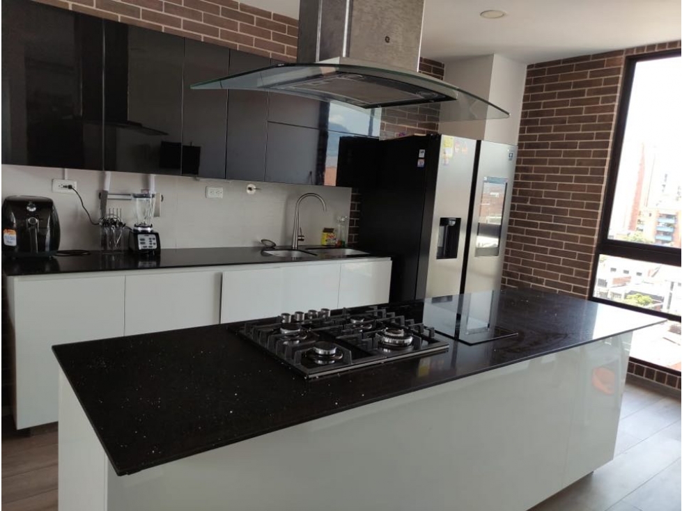 Amoblado Penthouse De Lujo En Laureles - Medellín — foto 6