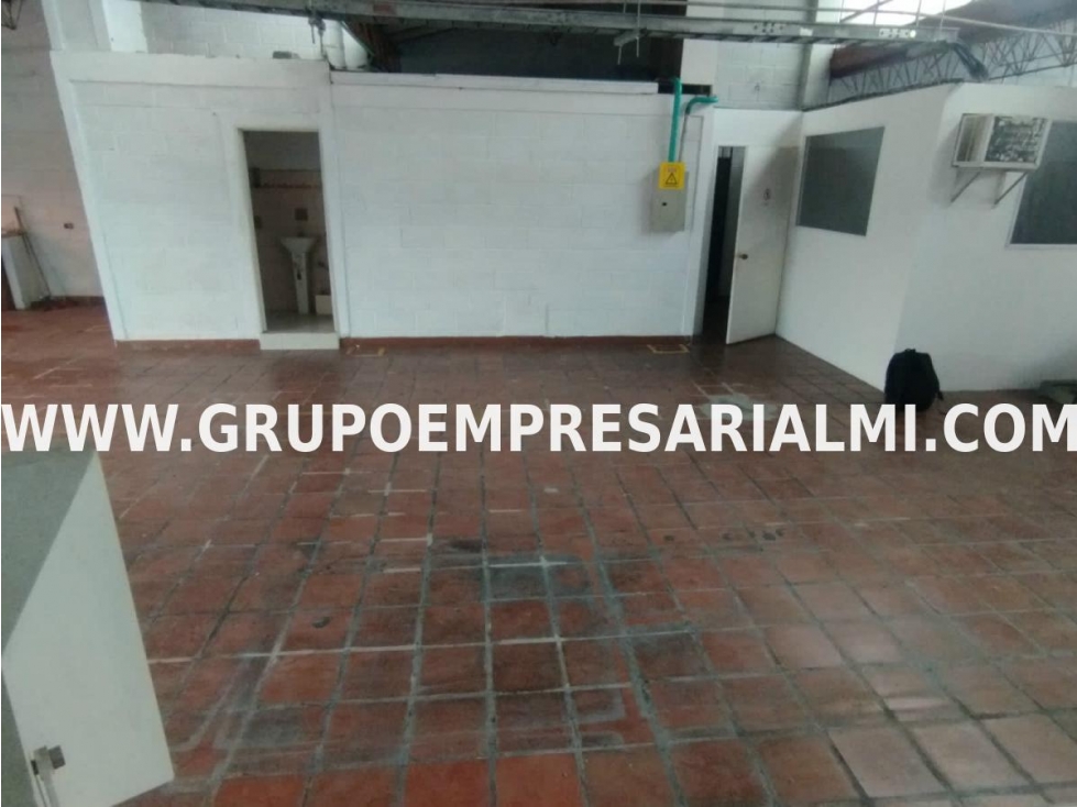 AMPLIA BODEGA EN ARRIENDO - SECTOR LAS CHIMENEAS COD: 31776 - 2
