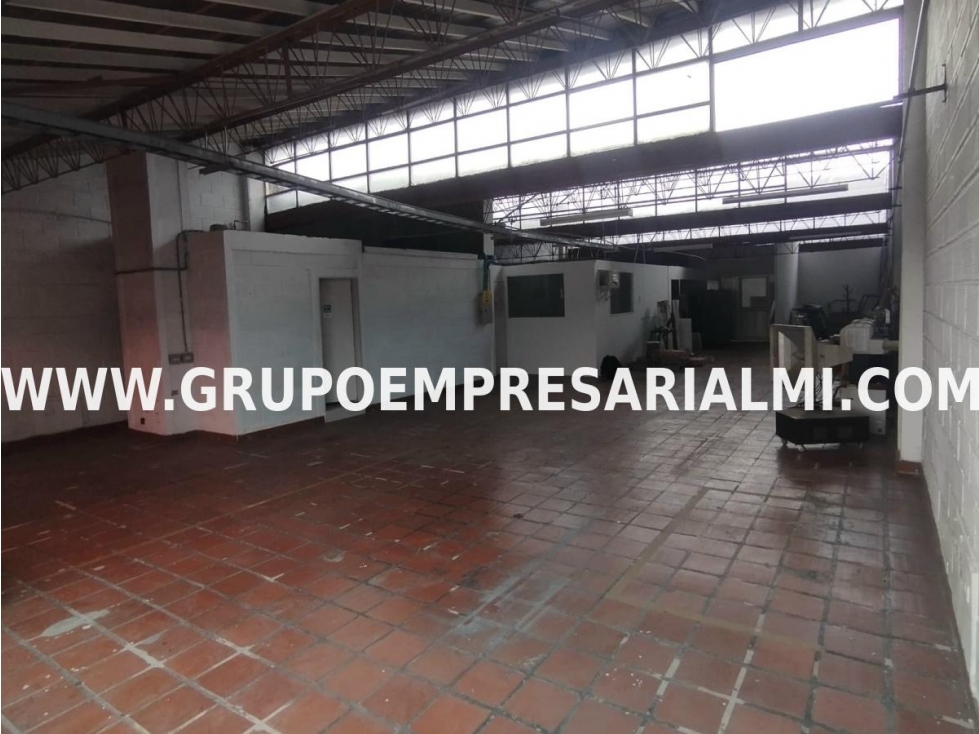 AMPLIA BODEGA EN ARRIENDO - SECTOR LAS CHIMENEAS COD: 31776 - 3