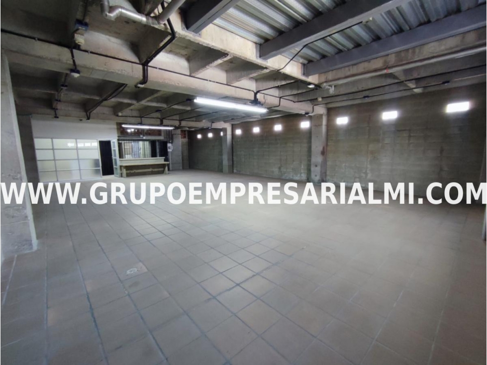 AMPLIA BODEGA EN ARRIENDO - SECTOR BELÉN COD: 32781