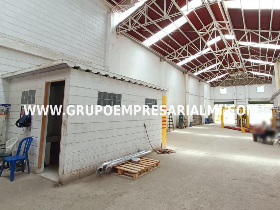 AMPLIA BODEGA EN ARRIENDO - SECTOR NIQUIA COD: 33099 - 4