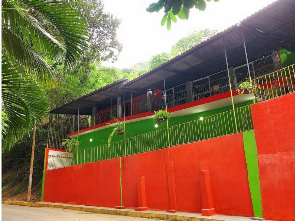 Amplia cabaña de 2 plantas con local comercial en tigrera via a minca — foto 2