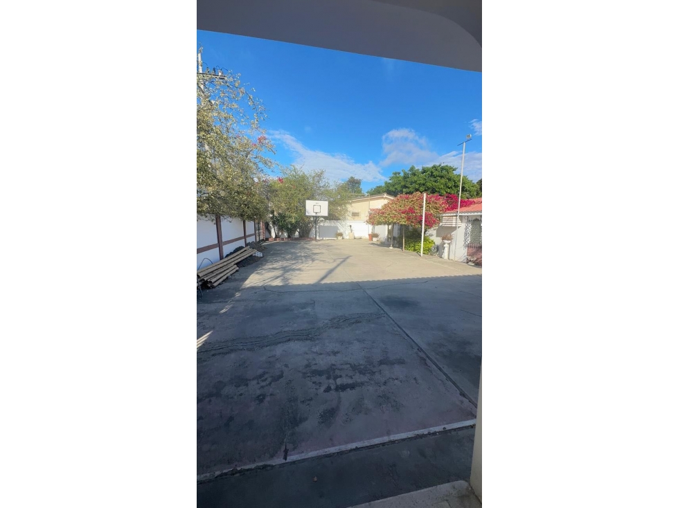 Amplia Casa 500m2 terreno La Italiana Salinas