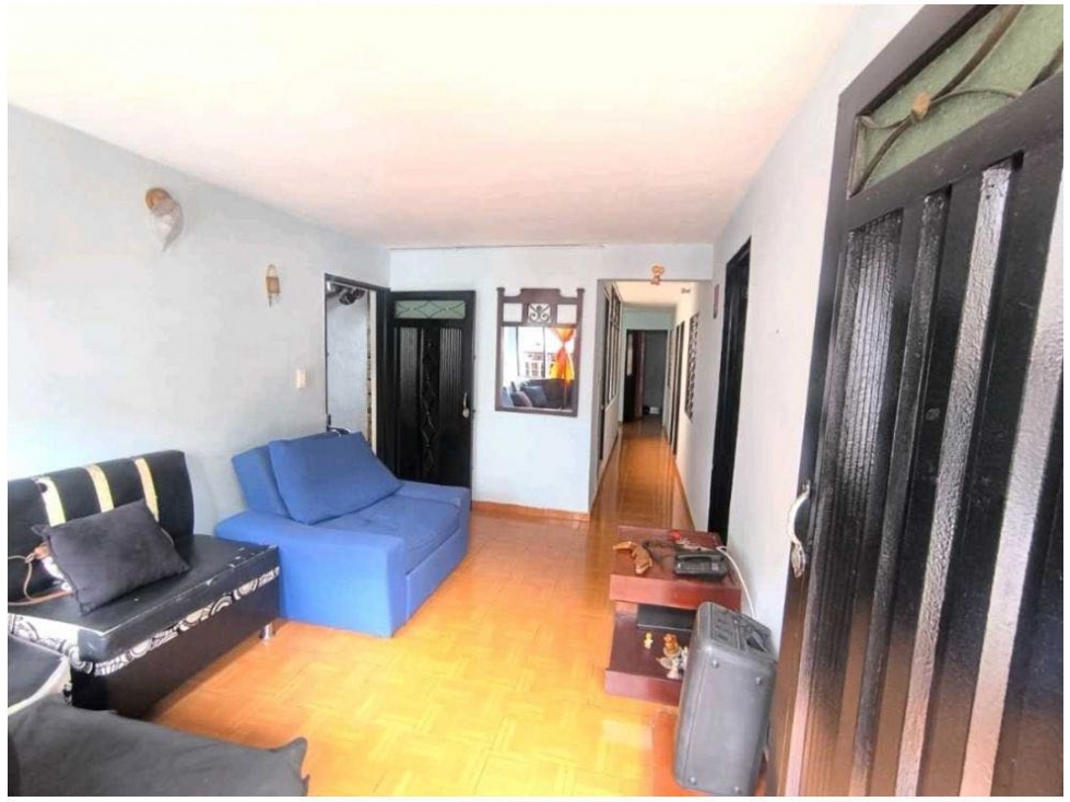 AMPLIA CASA | BARRIO CASTILLA, MEDELLÍN EN VENTA E441