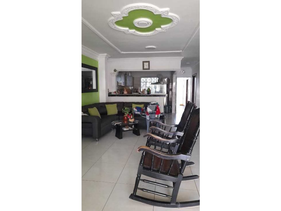 Amplia casa bifamiliar de 2 pisos con 2 apartamentos 20 de julio — foto 3