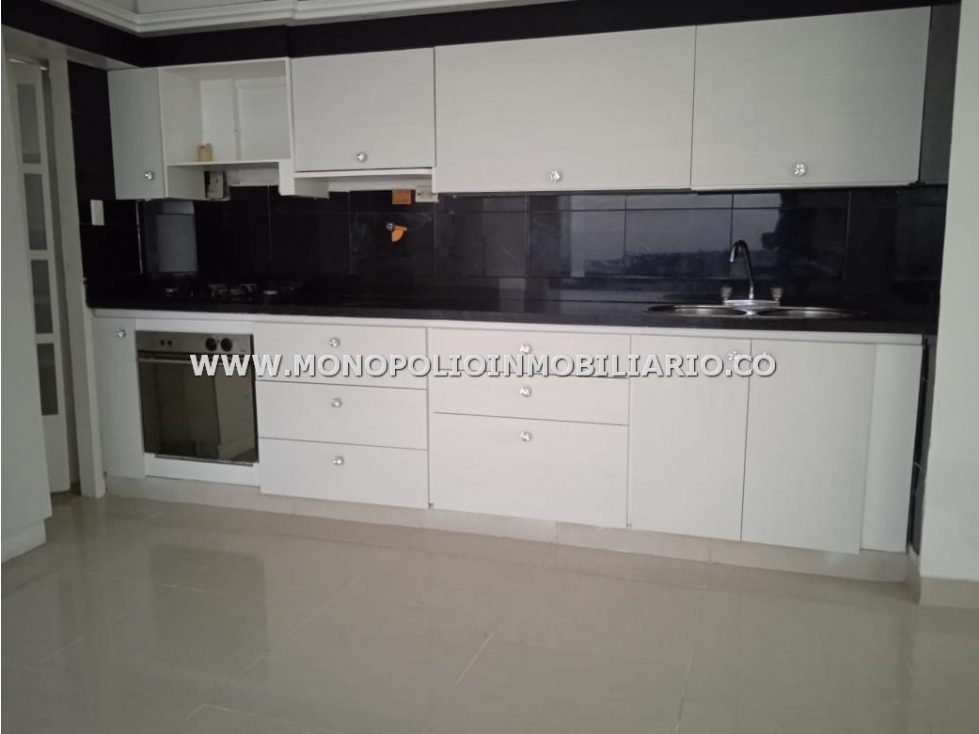 AMPLIA CASA BIFAMILIAR EN VENTA - SECTOR CALASANZ COD: 23941 — foto 3