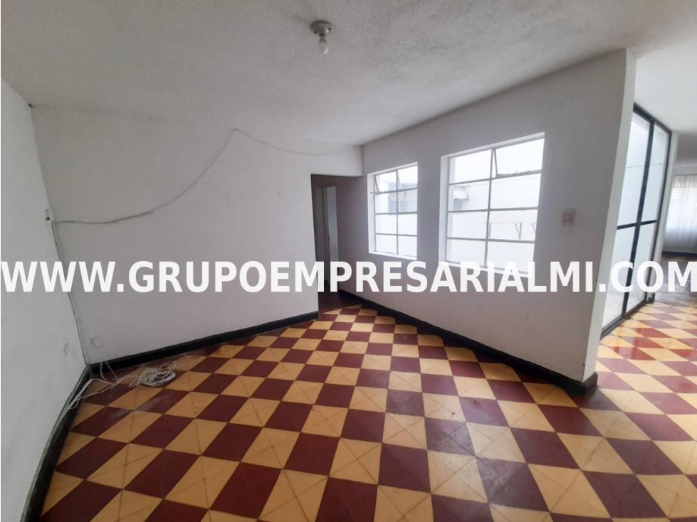 AMPLIA CASA COMERCIAL EN ARRIENDO - SECTOR LA AMÉRICA COD: 31939 — foto 3