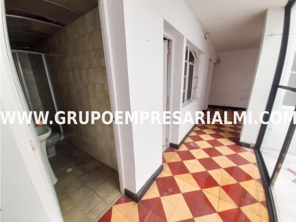 AMPLIA CASA COMERCIAL EN ARRIENDO - SECTOR LA AMÉRICA COD: 31939 — foto 4
