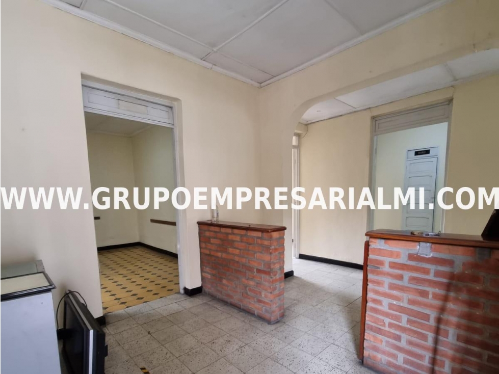 AMPLIA CASA COMERCIAL EN ARRIENDO - SECTOR MANRIQUE COD: 31813 — foto 2
