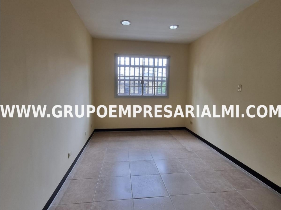 AMPLIA CASA COMERCIAL EN ARRIENDO - SECTOR MANRIQUE COD: 31813 — foto 4